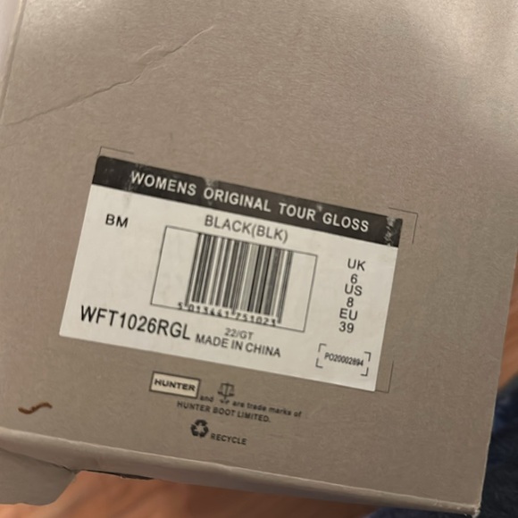 ✨Tall gloss hunter rain boots! Brand new✨ - Picture 10 of 12